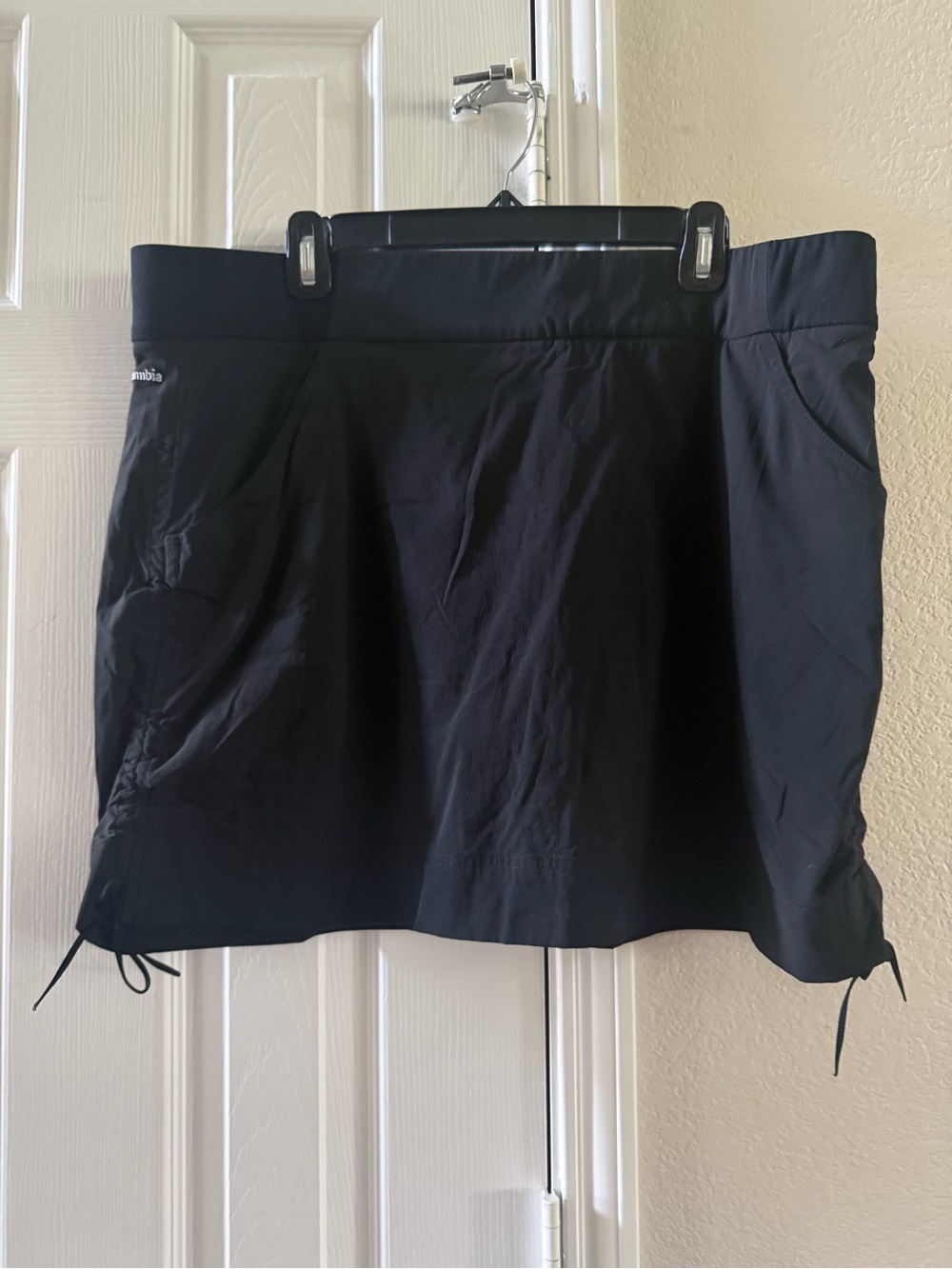 Columbia Black Drawstring Skort
